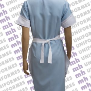 Vestido Copeira Com Avental Em Oxford Azul Claro